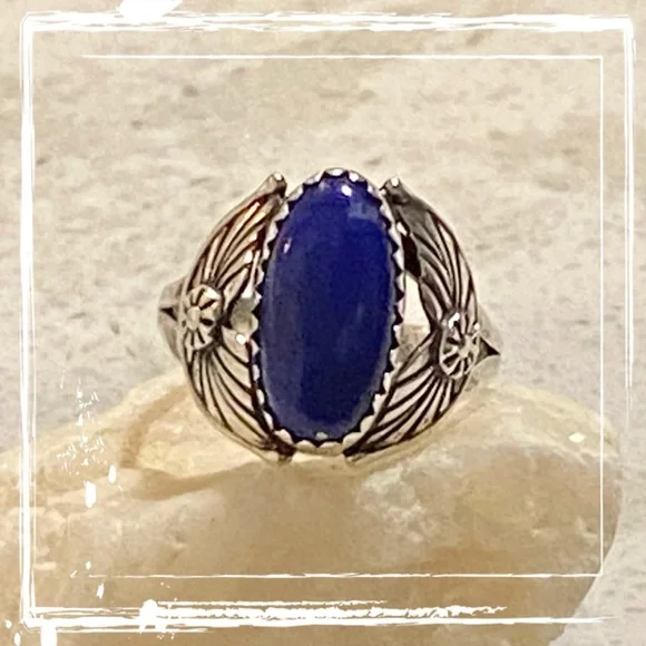 Vintage Sterling Silver Oval Lapis Lazuli Ring - Picture 5 of 12